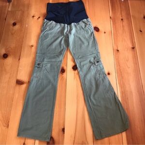 Frankie B Maternity Cargo Pants Flair pants Size 4